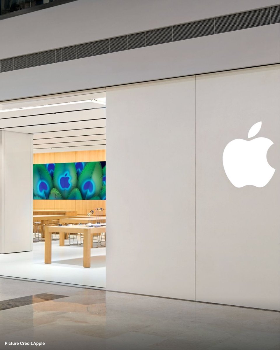 Applesutra's tweet photo. Apple’s fifth retail store in India is up and running in Noida’s DLF Mall of India! Here’s a first look. Looks sleek, doesn't it? Are you all planning to visit it anytime soon?
#AppleStore #AppleStoreNoida #AppleStoreIndia #AppleRetailStore https://t.co/S5Q2fpo6T5