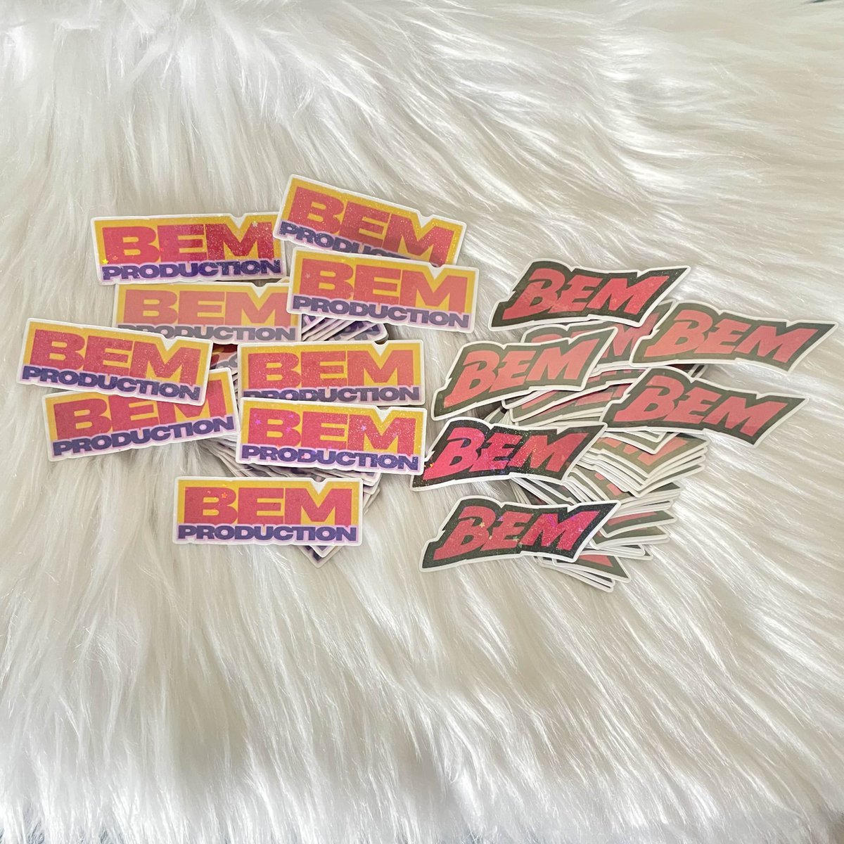 interprintt's tweet image. ร้าน INTER PRINT คิวรับงานว่างอยู่ค้าบบ🙌🏻 

งานด่วน ขอให้บอก🔥

⭐️สติกเกอร์ไดคัท 50 / 100 
⭐️รับทำ Giveaway 
⭐️รับพิมพ์งานทุกชนิด 
⭐️เคลือบเงา / กลิตเตอร์  

👉🏻DM เข้ามาสอบถามหรือขอคำปรึกษาได้เลยครับ✨
#รับทำสติ๊กเกอร์ #สติ๊กเกอร์ไดคัท #รับทำของแจก #รับทําgiveaway #กอว