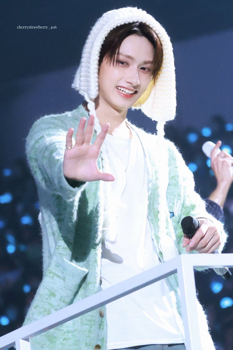 𝒄𝒉𝒆𝒓𝒓𝒚𝒔𝒕𝒓𝒂𝒘𝒃𝒆𝒓𝒓𝒚_406 tweet media