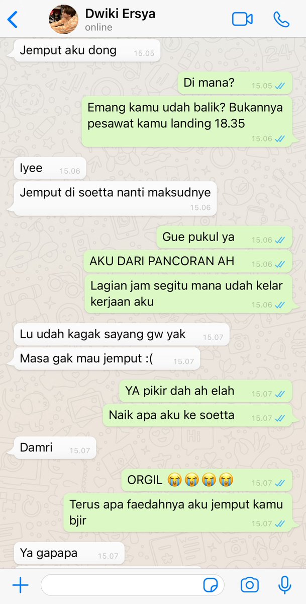 ela tweet media