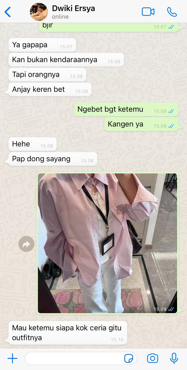 ela tweet media