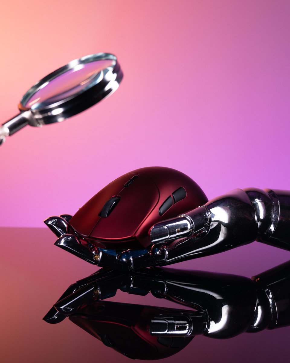 RapooOfficial's tweet photo. 53g lightweight design with battery life up to 750hrs.๐ฑ
It might be one of your best choices for FPS gaming. ๐ซ
#VT2ndSeries #VT7Max #GamingMouse #RapooGaming #8Kwireless #NextGenGaming #pcgame #Longbatterylife #FPSGaming https://t.co/SML5LLB4Fa