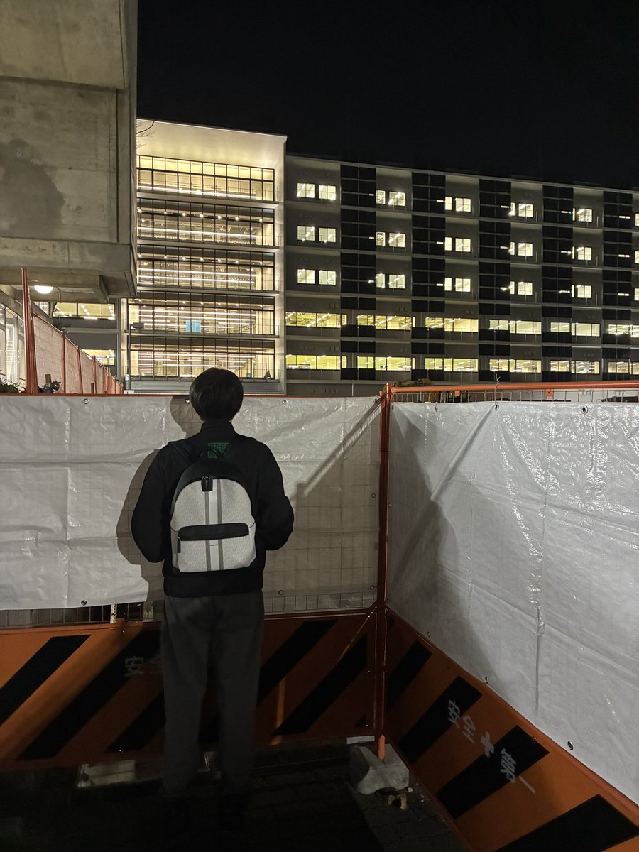 SIT_jichi's tweet photo. まだ工事中です😭
#芝浦工業大学
#芝工大
#芝浦
#SIT https://t.co/KpflR3HdZN