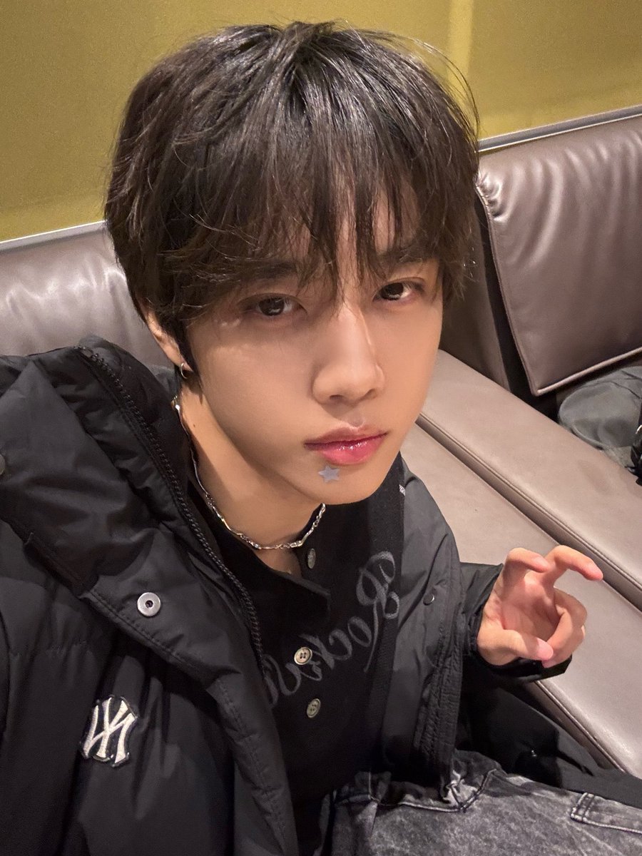 phxtxsynthesis's tweet photo. 완저니 강아지 얼굴 https://t.co/b1DsRLWwQy