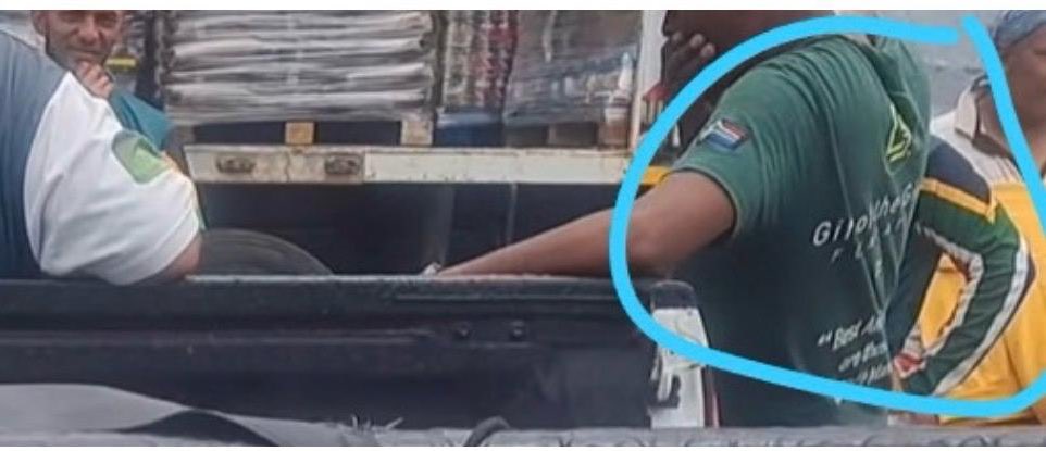 IsraelinSA's tweet image. WATCH ‼️

Gift of the Givers wants to change South Africa from a Christian country into a Muslim one, using their food parcels as an incentive.

And the South African media?

Still looking the other way, as usual. If you need more evidence, feel free to contact us.