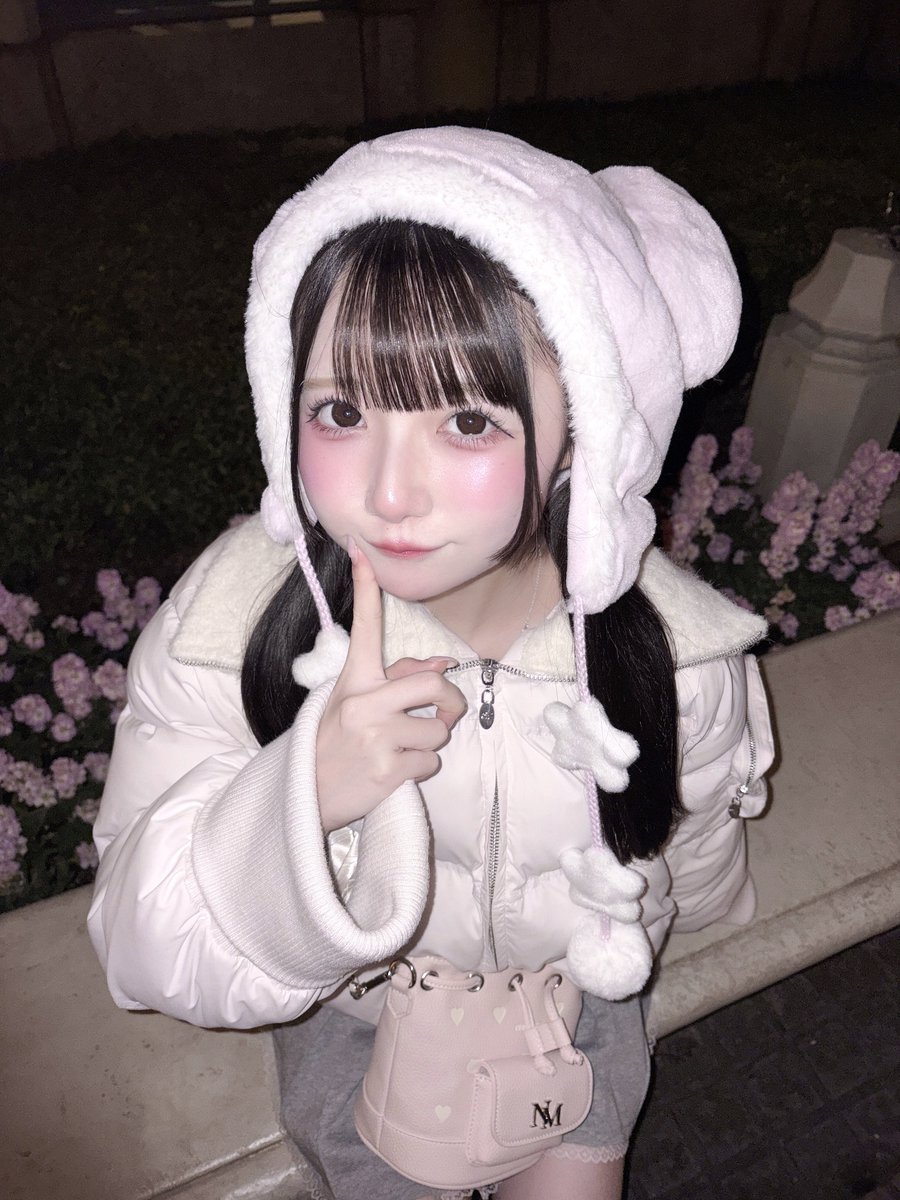 このピンクのフードにわたしはなりたい。