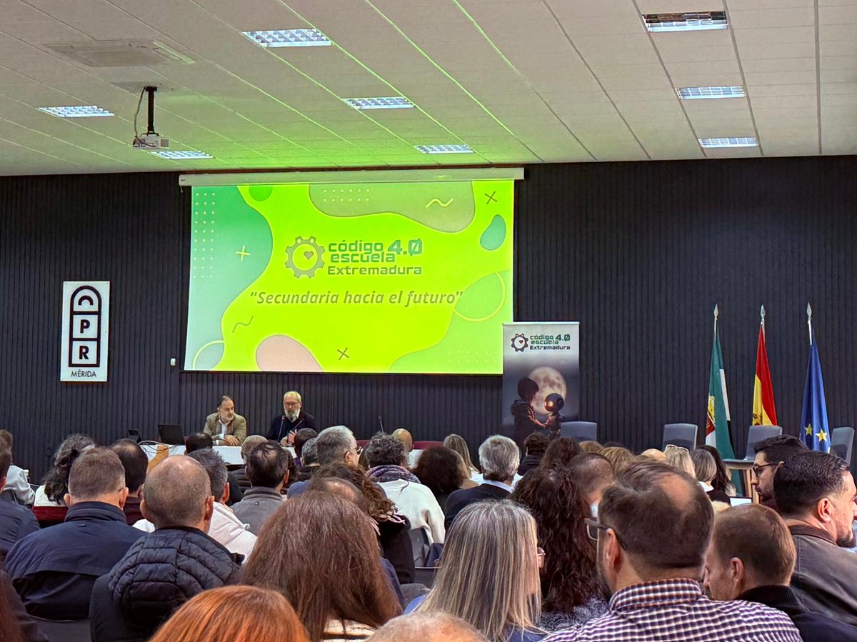 iessanjoseba's tweet photo. 🔵 El IES San José inicia su participación en el Programa @ce40extremadura  
Una nueva etapa de innovación en la ESO, impulsando el pensamiento computacional y nuevas formas de trabajar en el aula. https://t.co/rRyojGMkuR @exelearning_sp
#CodigoEscuela40 @CeDeC_intef https://t.co/Az46X0OPH5