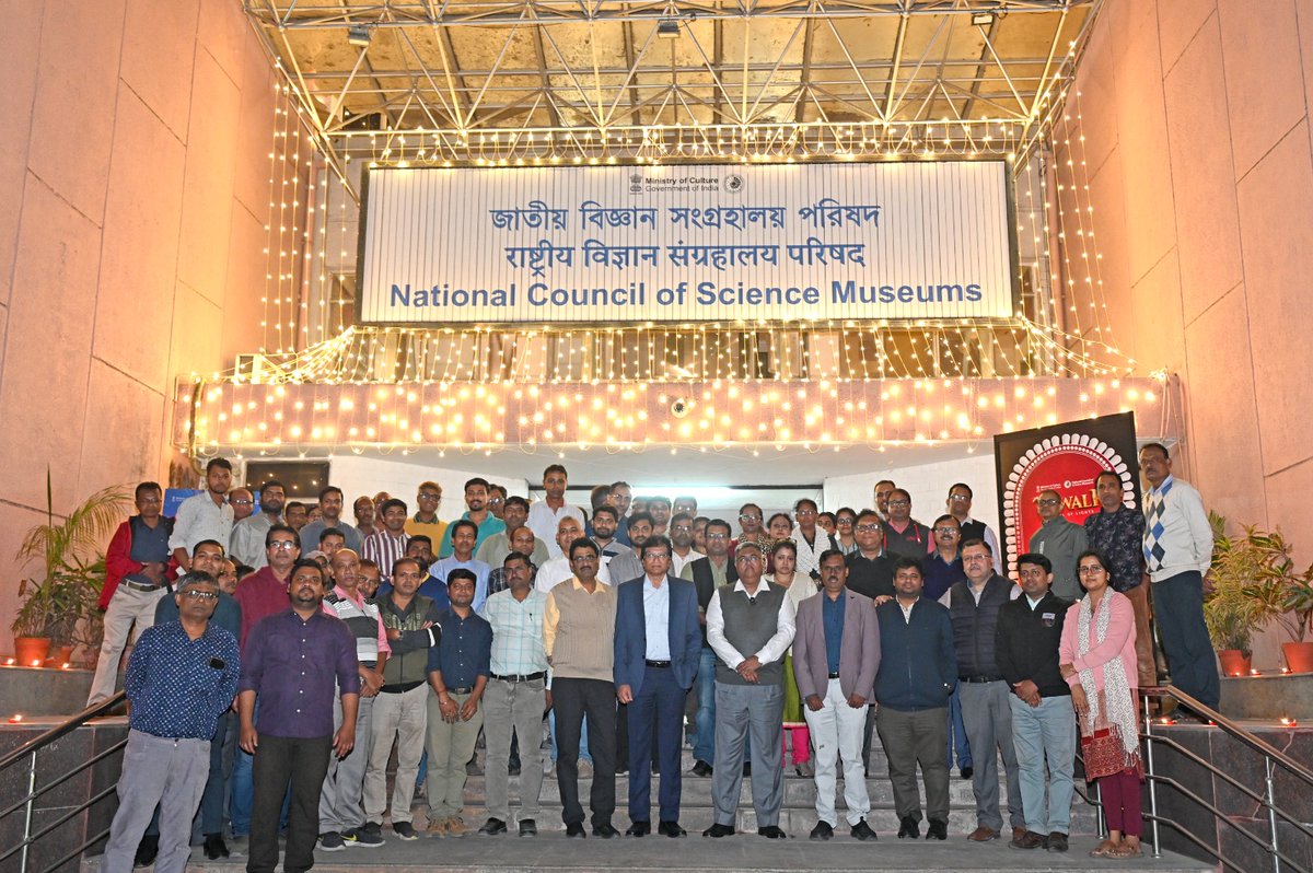 PIBKolkata's tweet image. #NCSM celebrates the inscription of #Deepavali on UNESCO's  Representative List of the #IntangibleCulturalHeritageofHumanity through nationwide programmes. 
Read More : pib.gov.in/PressReleasePa…

#DeepavaliInUNESCO