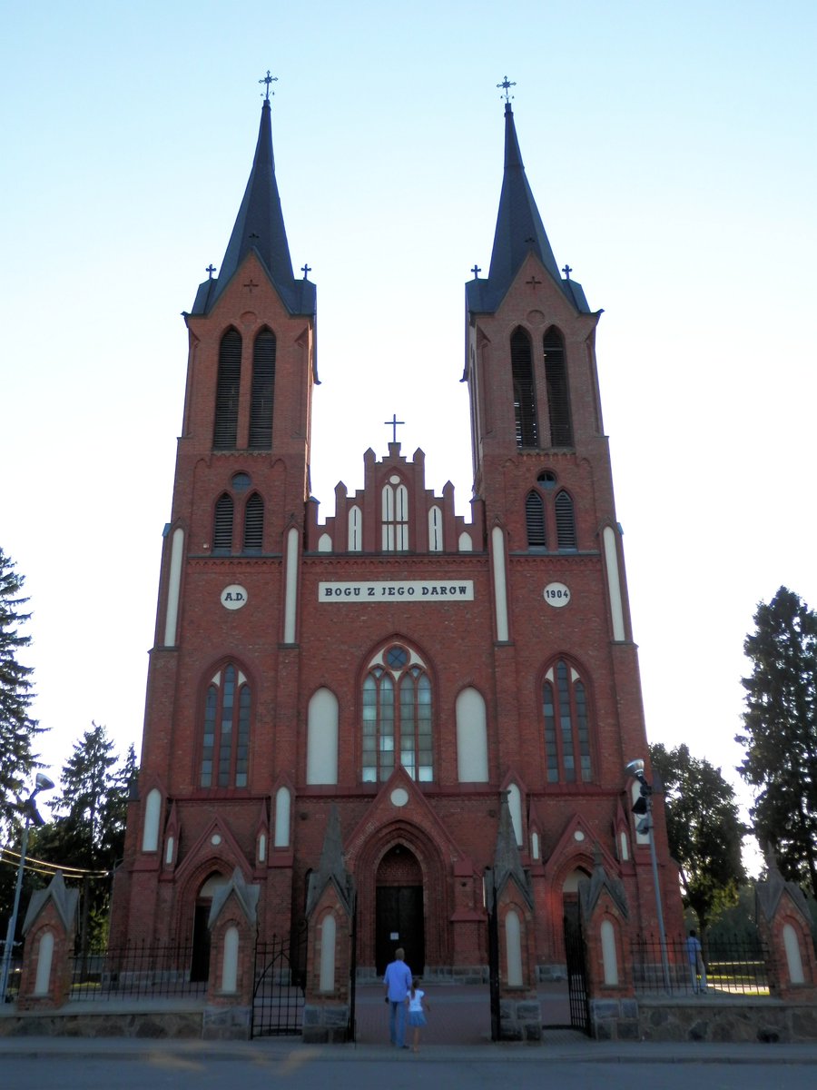 PolishChurches's tweet photo. St. Stanislaus Church in Kobylin-Borzymy

This neo-Gothic church, built between 1898 and 1904, was designed by Franciszek Przecławski. In 1944, it was blown up by the Germans and rebuilt after the war. https://t.co/YbV2w3EBiG