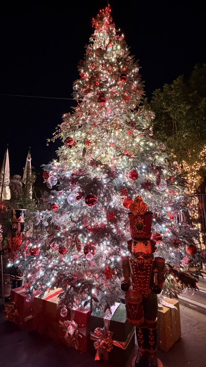 Brian Beacock tweet media