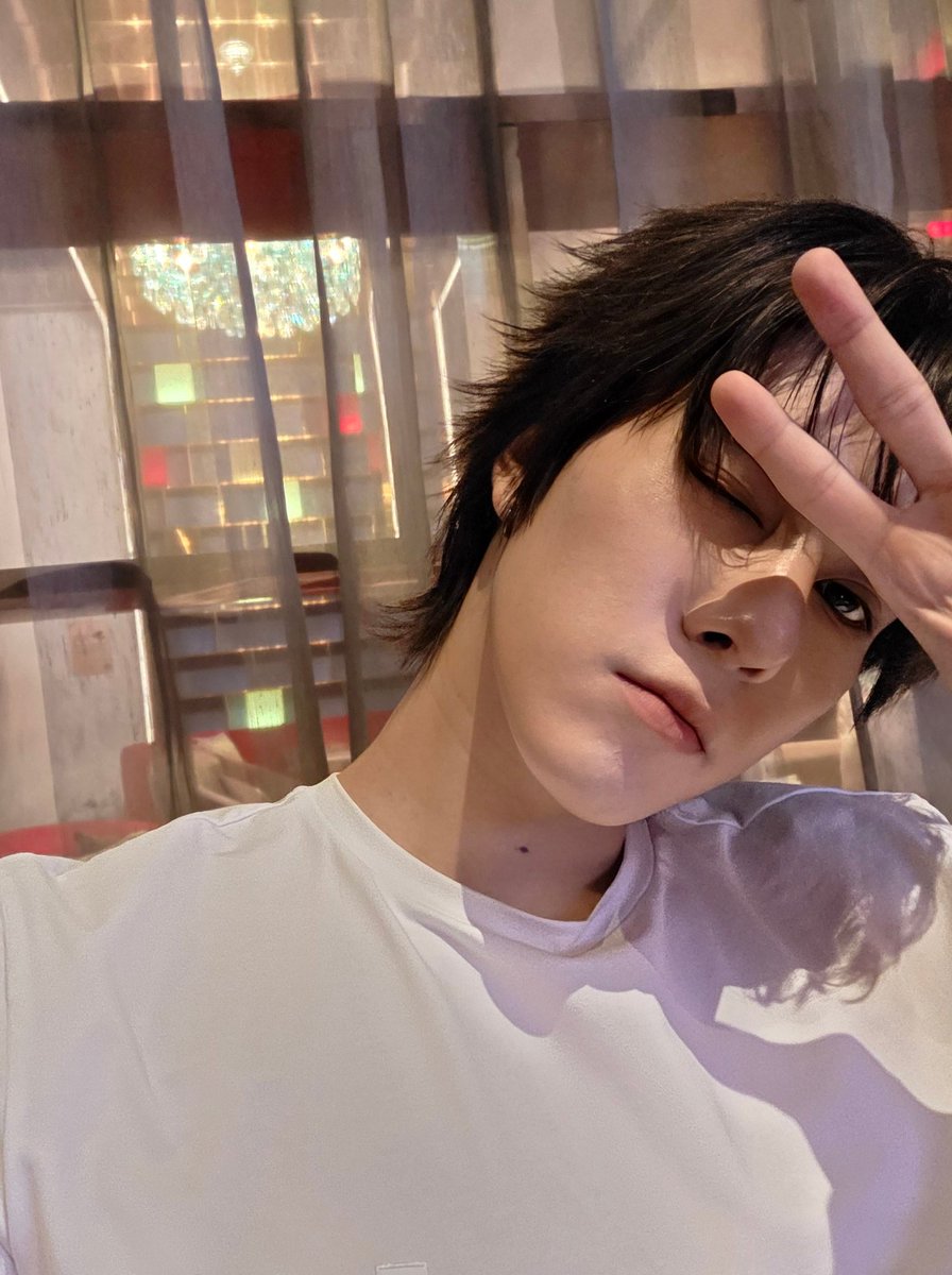 Hirunkit_'s tweet image. ขอบคุณทุกคนที่มาหา นานิ และพี่ๆ ทุกคน เยอะมากวันนี้เลยนะครับ และทีมหน้าจอ สี่เหลี่ยมวันนี้ด้วยนะครับ วันนี้ตื่นเต้นและ มีความสุขมากดีใจที่ได้ทำงานและเจอทุก คนนะครับ กลับบ้านพักผ่อนหายเหนื่อย ไว้มาเจอกันอีกบ่อยๆเลยครับ แบดๆกันทั้งนั้นเลยวันนี้ 🤍🥺🙏🏻🫰🫶

NANI WITH ACNE STUDIOS…