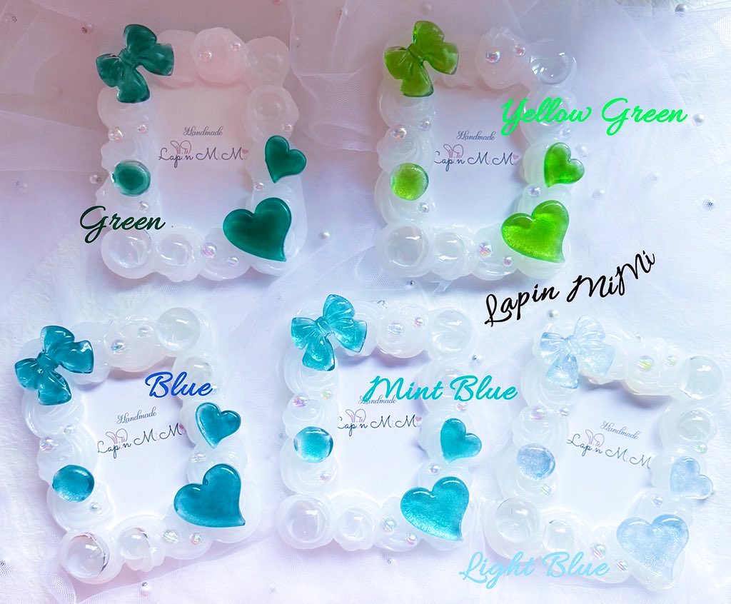 最近SnowMan様のメンカラオーダー
頂きましてなんとかお届けしたのですが
カラーも合ってて安心しました𓂃 𓈒𓏸 𓋜 . *

黒は中々パーツ製作難しいのですが
究極手に入れたので明日ぐらいに
人気シリーズの黒販売します♡

 #ハンドメイド  #レジン  #ホイップデコ  #推し活 
 #チェキ  #トレカ