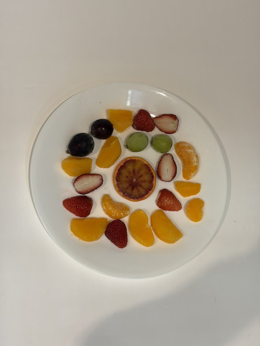 SignLab_2010's tweet image. ひたすらフルーツに囲まれる四日間🍊
地元の皆さんが優し過ぎて食べるものには困らない生活。
#愛媛県
#明浜町