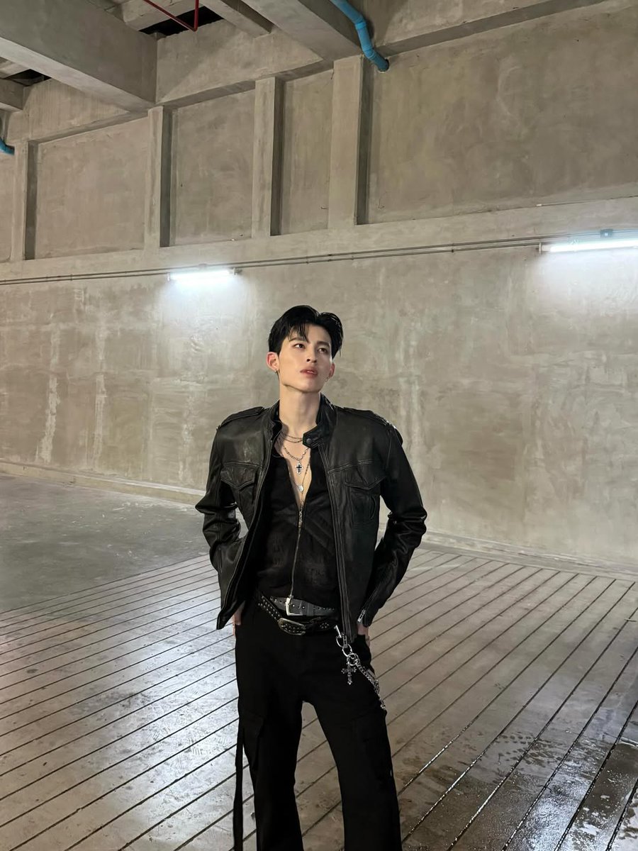 doublepjourney_'s tweet photo. TOUCH

📸 IG : @ppnaravit

JASPER COMEBACK TOUCH

#JASPER_TouchMV
#JASPER
#ppnaravit https://t.co/OsUBkW4c9y
