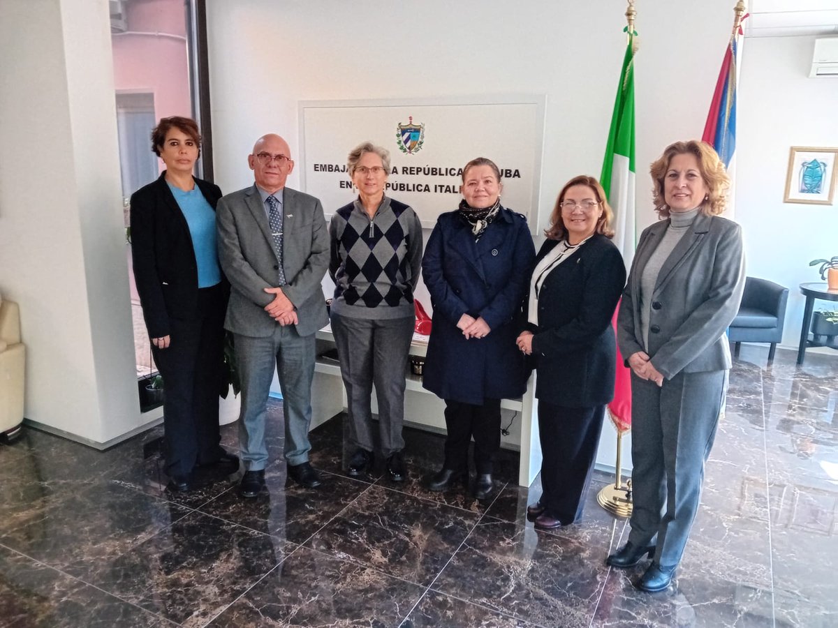 Viceministro de <a href="/CubaMES/">MES</a> <a href="/Reynaldo_VZ/">Reynaldo Velazquez Z</a> sostuvo encuentro con la Conferencia de Rectores de las Universidades Italianas (CRUI) donde reafirmó compromiso para fortalecer vínculos de colaboración académica y trasladó invitación al congreso Universidad 2026.
<a href="/MirtaGranda/">Mirta Granda Averhoff</a>