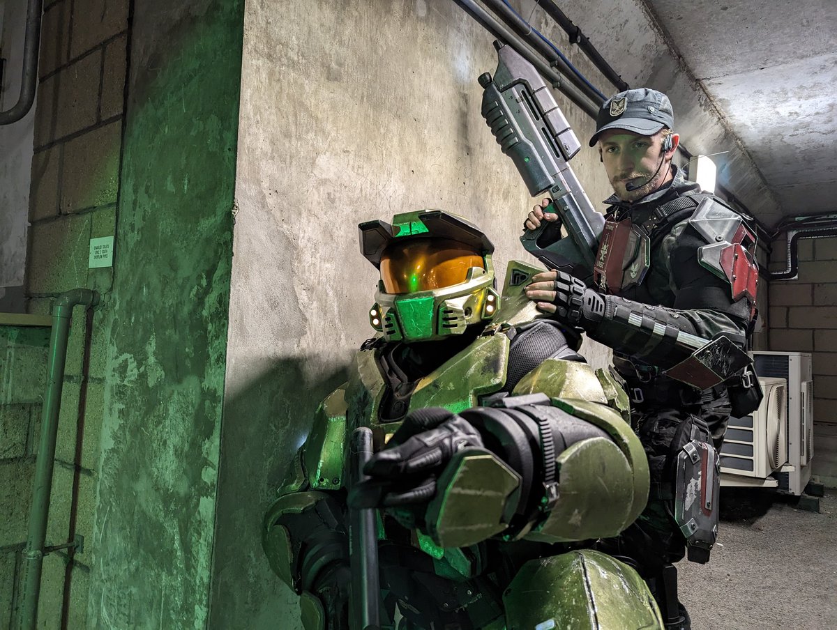 Classic Mark V is out of the box, and being fixed up for this year, we are back for one last ride.

#haloce #halocampaignevoved #halo #masterchief