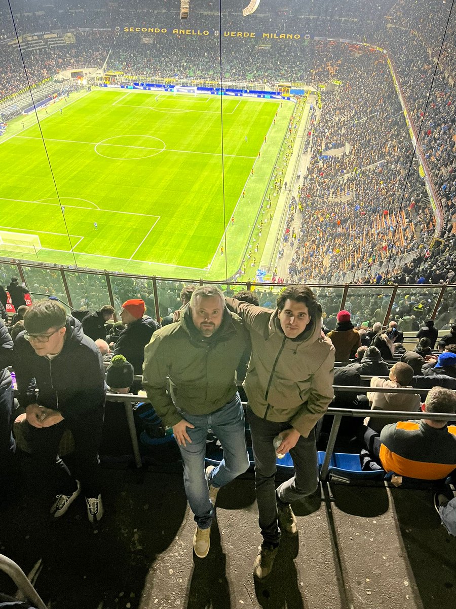 andrijaivan1's tweet photo. Internazionale 🔵⚫️🎄(A) https://t.co/cxecVUraV9