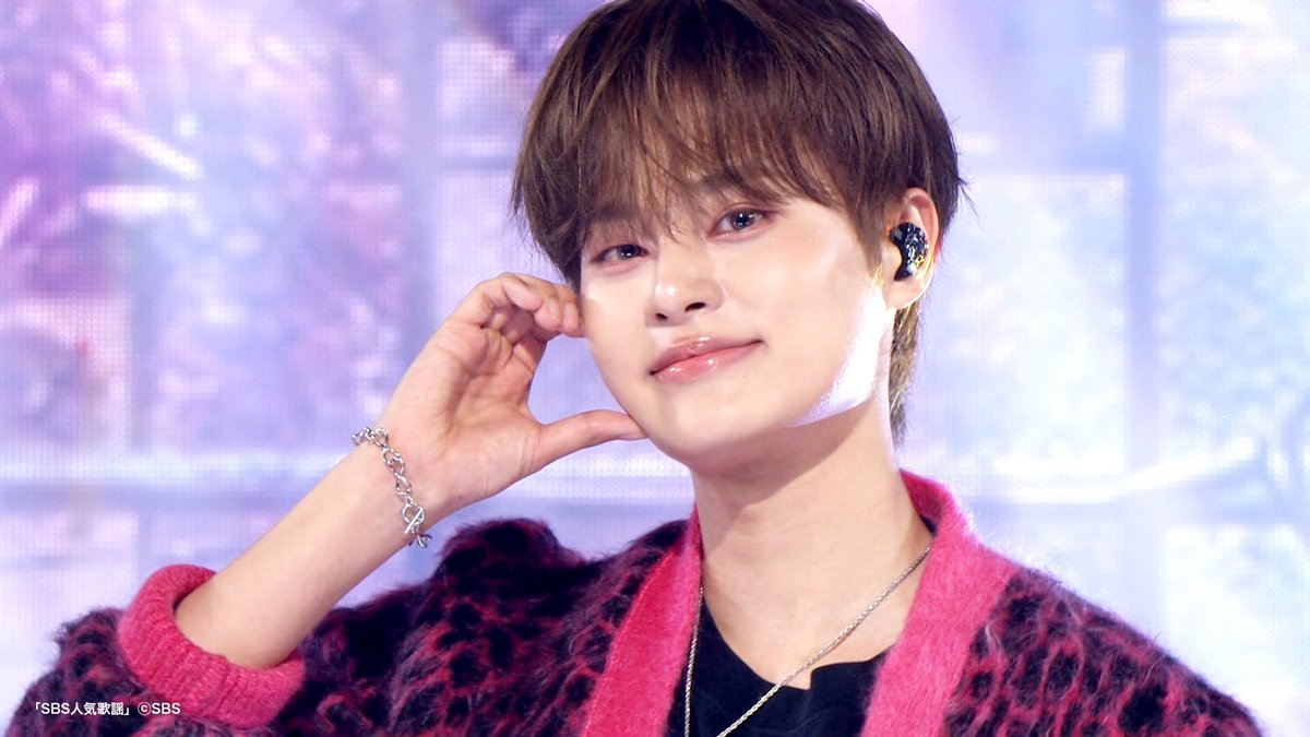 MusicK_PR's tweet photo. ＼韓国で話題のこの投稿知ってる!?／
  K-POPの第3世代感漂う楽曲たち🎶

♪「Grateful to Tears」- #EPEX
♪「STUPID」- #AB6IX
♪「But Sometimes」- #BOYNEXTDOOR
♪「Irony」- #DKB

パフォーマンスも最高なのでぜひ…🫶🏻
🔗 https://t.co/LTjsmTi8ne

#kpop #プライムビデオ https://t.co/L4D80YSSRg