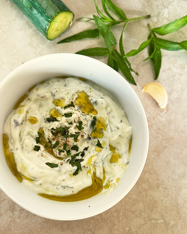 Creamy, garlicky, tangy and fresh, tzatziki is the kind of condiment that instantly elevates a meal. Get my easy recipe in our latest newsletter along with the latest halaal openings in SA and other special offers.
👉 ow.ly/THoG50XHiey

#halaalnews #tzaziki #hfhrecipes
