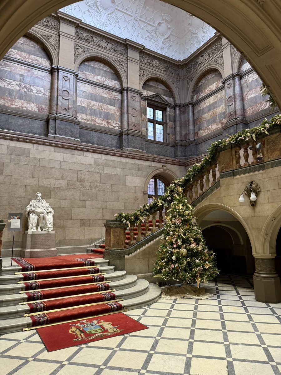 northumbriana's tweet image. Sheffield Town Hall is an absolute showstopper.