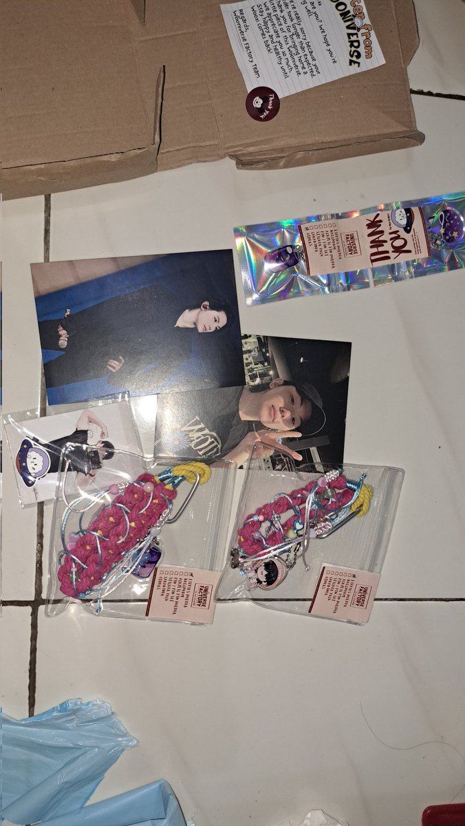 <a href="/wishforwoozi/">Wooniverse Factory</a> yeyy paketnya udah nyapeee sangat imuppp lucu dan menggemaskan kaya wujii, terimakasih banyakkk🥺🫰🫰
