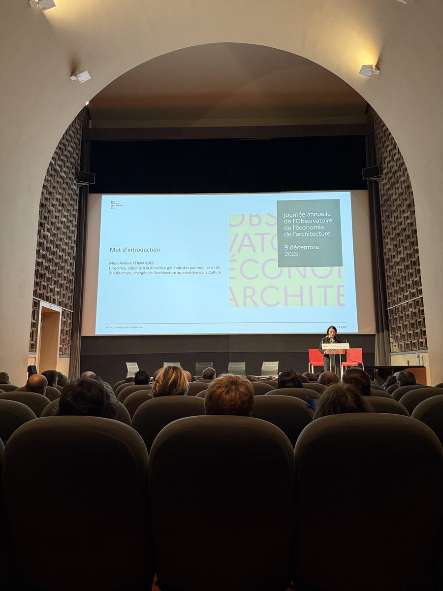 Mardi à la <a href="/Citedelarchi/">Cité de l'archi</a> à Paris, la présidente <a href="/SylviaGhipponi/">Sylvia Ghipponi</a> a participé à la « Journée annuelle de l’Observatoire de l’économie de l’architecture » du <a href="/MinistereCC/">Ministère de la Culture 🇫🇷</a> qui présentait notamment :
- Chiffres clés de la filière économique de l’architecture