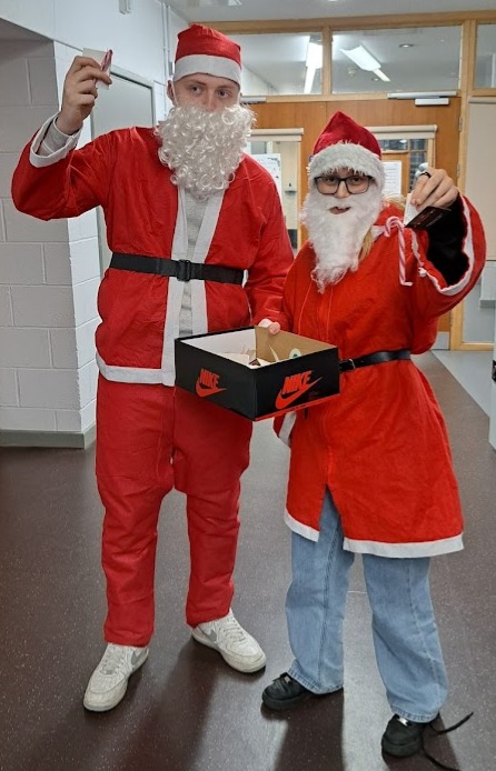 🎄 Our 6th Form students are getting festive with Christmas Week! 🎅✨

From Wear Your Favourite Colour Day to spreading kindness by handing out candy canes with personalised messages. ❤️💚💙

Bringing joy, colour, and community to the end of term. 🎁🌟 #ChristmasWeek #6thForm