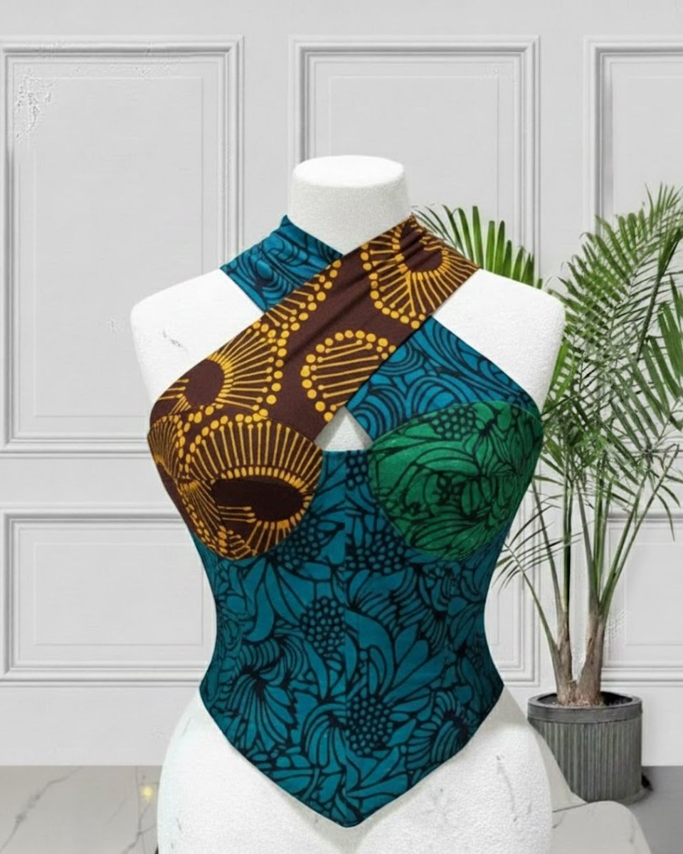 SylvfavHome's tweet image. Color Block Halter Top

Turn up the heat with our stunning color-block halter top!  Perfect with high-waisted trousers, skirts, or a denim for a head-turning look.

Price: ₦8,000
Send us a DM to shop

#HalterTop #ColorBlockFashion #StatementTop #ChicStyle #AfricanFashion