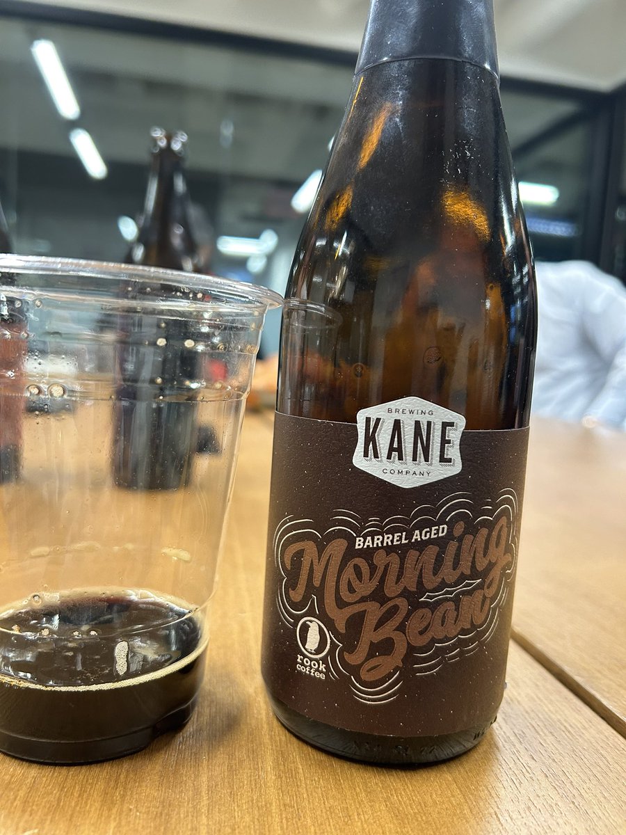 impopsy's tweet photo. Fantastic bottle share at work featuring #stouts from @PerennialBeer @TransientAles @kanebrewing and @FortGeorgeBeer All great, but the Abraxas takes the nod. @ephoustonbill @itsbeer4me @keefmullin @HotSauceBlogger @Kubrickx @pejacoby @deannullec @MikeSlomba Sharing cheers! https://t.co/cfDRZTj8wZ
