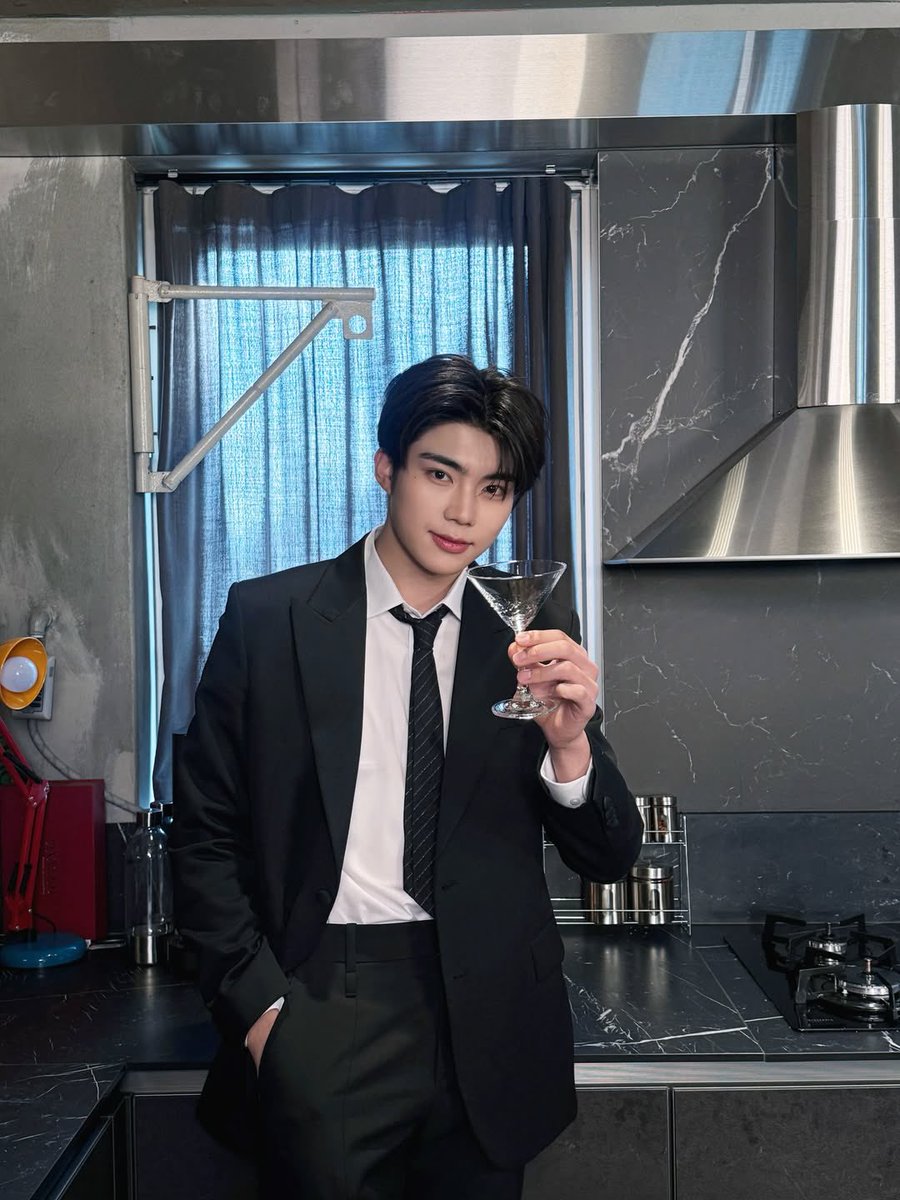 ZEROBASEONE 박건욱 PARK GUNWOOK tweet media