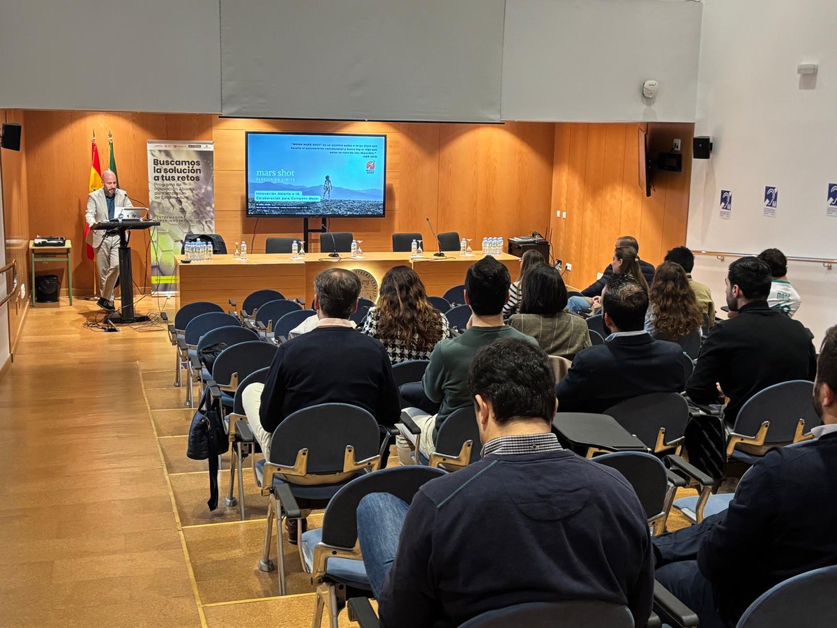 Medio siglo impulsando conocimiento, talento y vocación innovadora.

Pocas instituciones representan tan bien la evolución tecnológica de Extremadura como la Escuela de Ingenierías Industriales de Badajoz - <a href="/eii_uex/">E.II.II. UEx</a>, un espacio donde generación tras generación ha encontrado