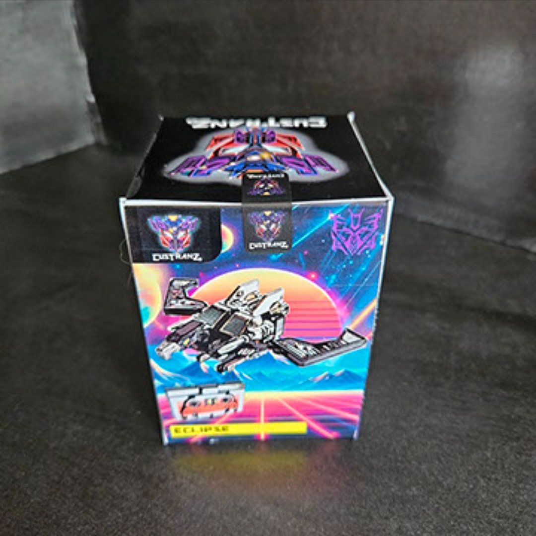 custranz's tweet photo. ECLIPSE
Boxed up
Custom Decepticon Cassette 
#custranz #customtransformer #cassette #decepticon #handpainted #art #graphicdesign #3Dprint  #custom https://t.co/7MxSwNjLAF