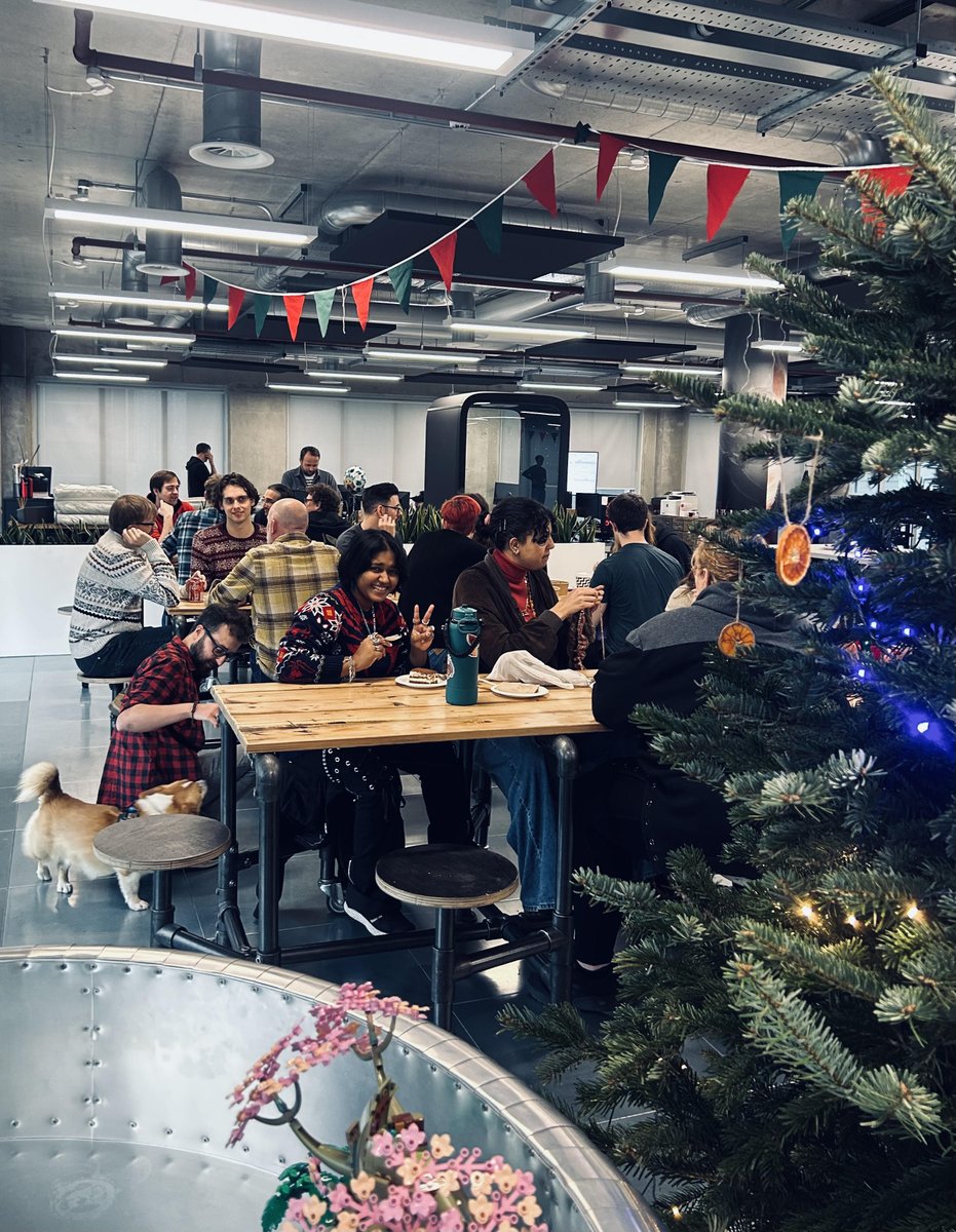 ElectricSqGames's tweet photo. ✨ Electric Square Christmas Lunch &amp; Social Evening 🎄

We wrapped up the year with a relaxed a Christmas lunch and social evening. An opportunity to reconnect and spend some genuine quality time together. 

We are grateful for our team and the energy they bring every day 💙 https://t.co/tFB0l7bZjp
