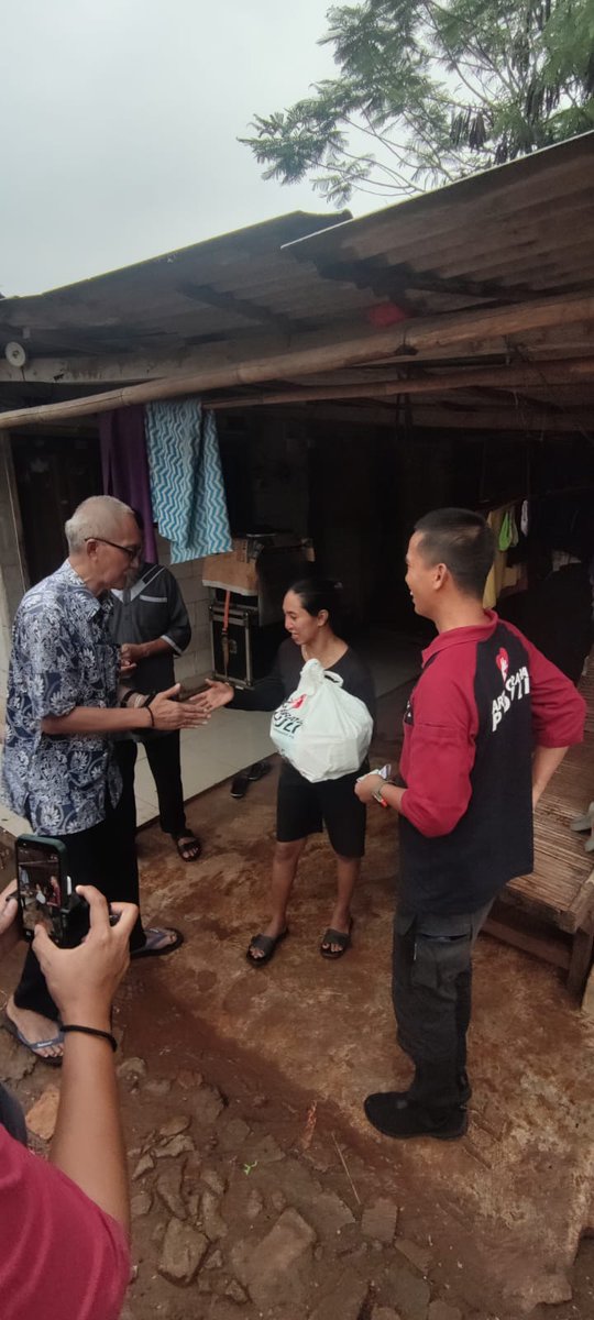 hekahert's tweet photo. Alhamdulillah hari ini @agpeduli telah menggelar pasar murah diseluruh Indonesia semoga dapat membantu meringankan beban masyarakat 
#pasarmurah #pasarmurahAGP2025 #pasarmurahAGP https://t.co/F4j09estBG