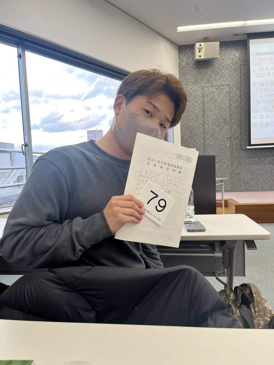 堀内駿至 (しゅんじぃ) tweet media