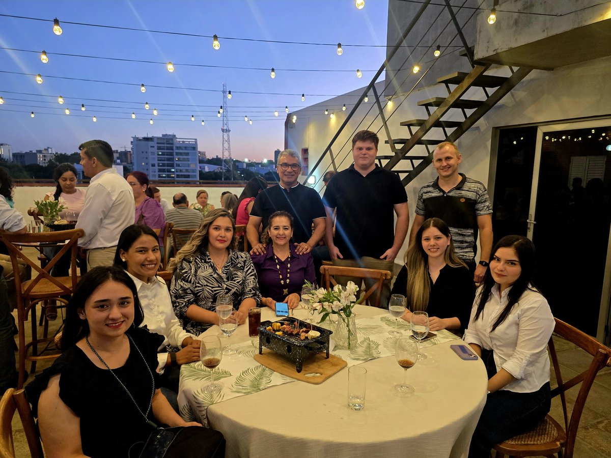 Capexpy's tweet image. AFTER OFFICE CAPEX 2025
Como cada año, nos reunimos junto a directivos, socios y colaboradores para conmemorar un período de importantes avances y resultados.
 Brindamos por un futuro de crecimiento sostenido. 🥂