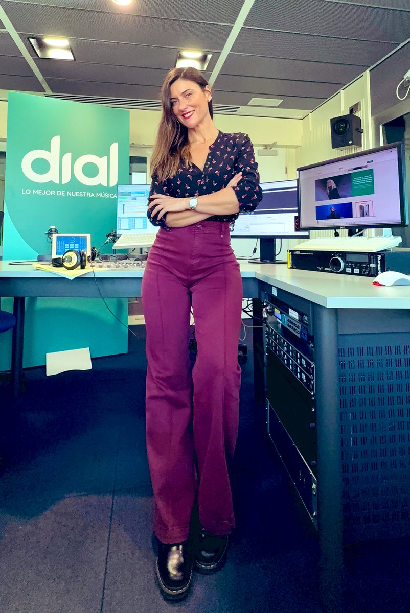 “Quiero tener tu presencia, quiero que estés a mi lado” Seguridad Social
Ya lo oyes, en <a href="/Cadena_Dial/">Cadena Dial España</a> tenemos #lomejordenuestramusica 💚
Y a mi poniéndote estos temazos de 14 a 16h
En #radio #web #app y #tdt