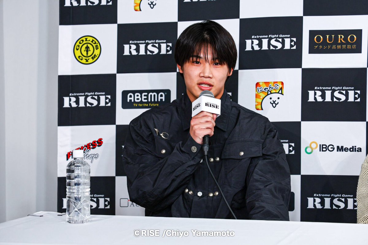 RISE_2003's tweet photo. ／✨
🥊1.18 #RISE195
📝会見コメントを公開
＼✨

🎙️⻑⾕川海翔
💬星選手には僕の100%を受け止めて欲しい。(那須川選手は)ハングリー精神が足りんかなって印象。けどお陰でチャンスが回って来たのでありがとうって感じです

🎙️星憂雅
💬皆んなが『那須川vs長谷川でしょ』って言っていたので気まずい。けどガッカリさせない様に。バッチリ勝ってこのカードで良かったな思わせる様な試合をする

✅会見のコメント全文は➡️ https://t.co/U4SJIrAhs1

▼スーパーフライ級（-53kg）3分3R延⻑1R
⻑⾕川海翔（誠剛館／同級3位､第4代DEEP☆KICK-53kg王者）
星憂雅（IDEAL GYM／同級4位､初代KROSS×OVER KICK -53kg王者）

📅1月18日(日) 東京・後楽園ホール
📝 https://t.co/jEjJ0yOI6n