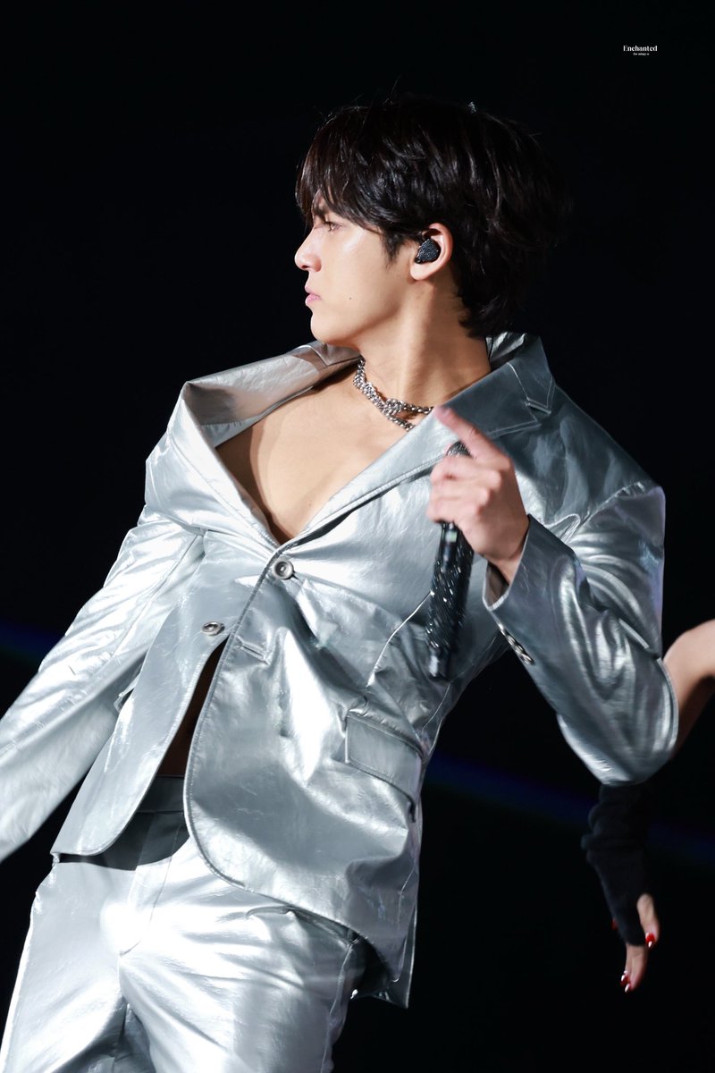 カメラワーク神がかってた上に新衣装でもう最高すぎてガチ目に頭抱えて