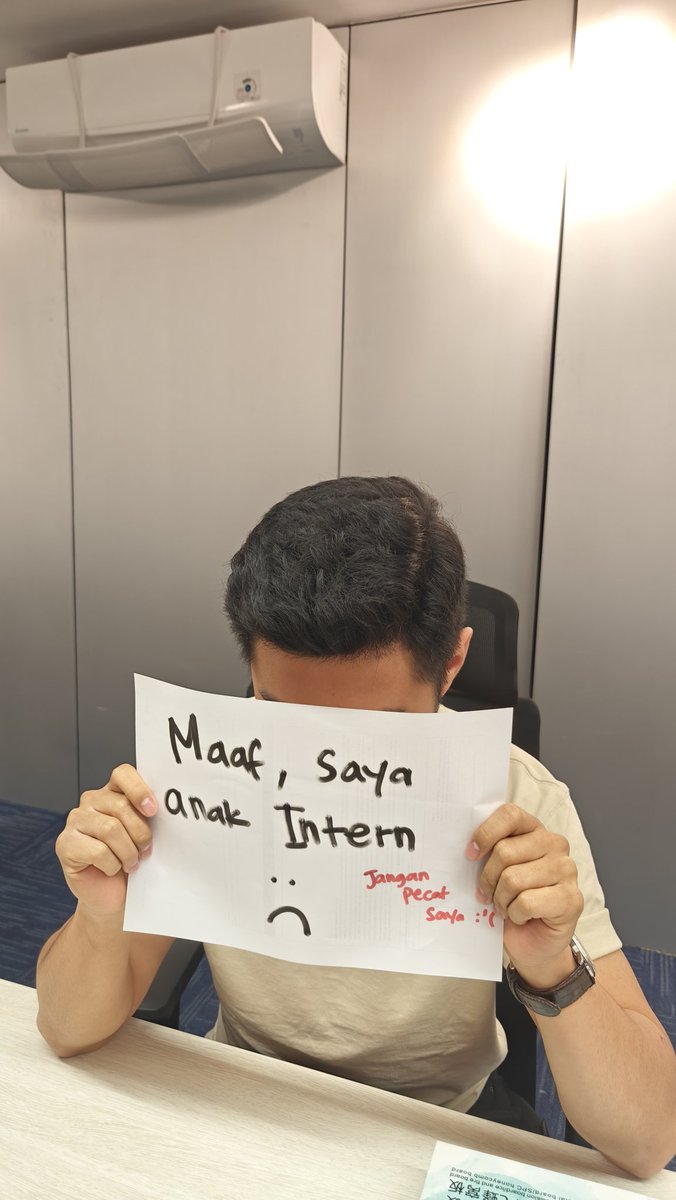 Ftlgym_id's tweet image. Mimin barusan lapor ke pak Bos,

Tapi gak mau asal main pecat ntar viral kek kasus tumbler,, mohon maaf anak intern, kasian nanti anaknya, kedepanya berjanji gak akan salah lagi,, mohon maaf dr Mr. R anak intern FTL gym divisi marketing 🥲🙏