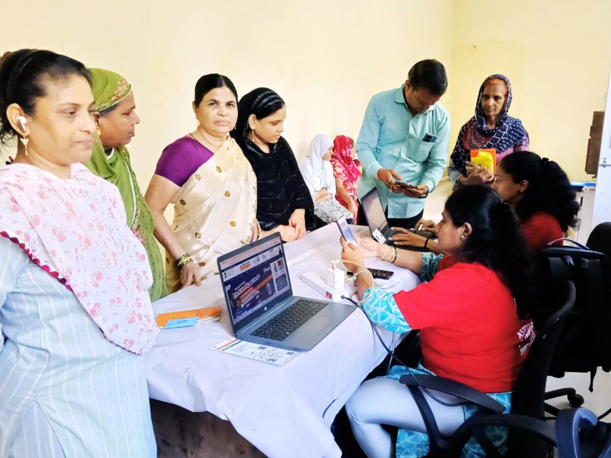 MeshramNGO's tweet photo. Meshram Foundation organized camps to implement various social benefit schemes in Chandivali, Kalina, Kurla, Mulund, Bhandup and Vikhroli Vidhansabha. Around 400+ beneficiaries availed the benefits of these camps. https://t.co/3bXgN7k9Uj