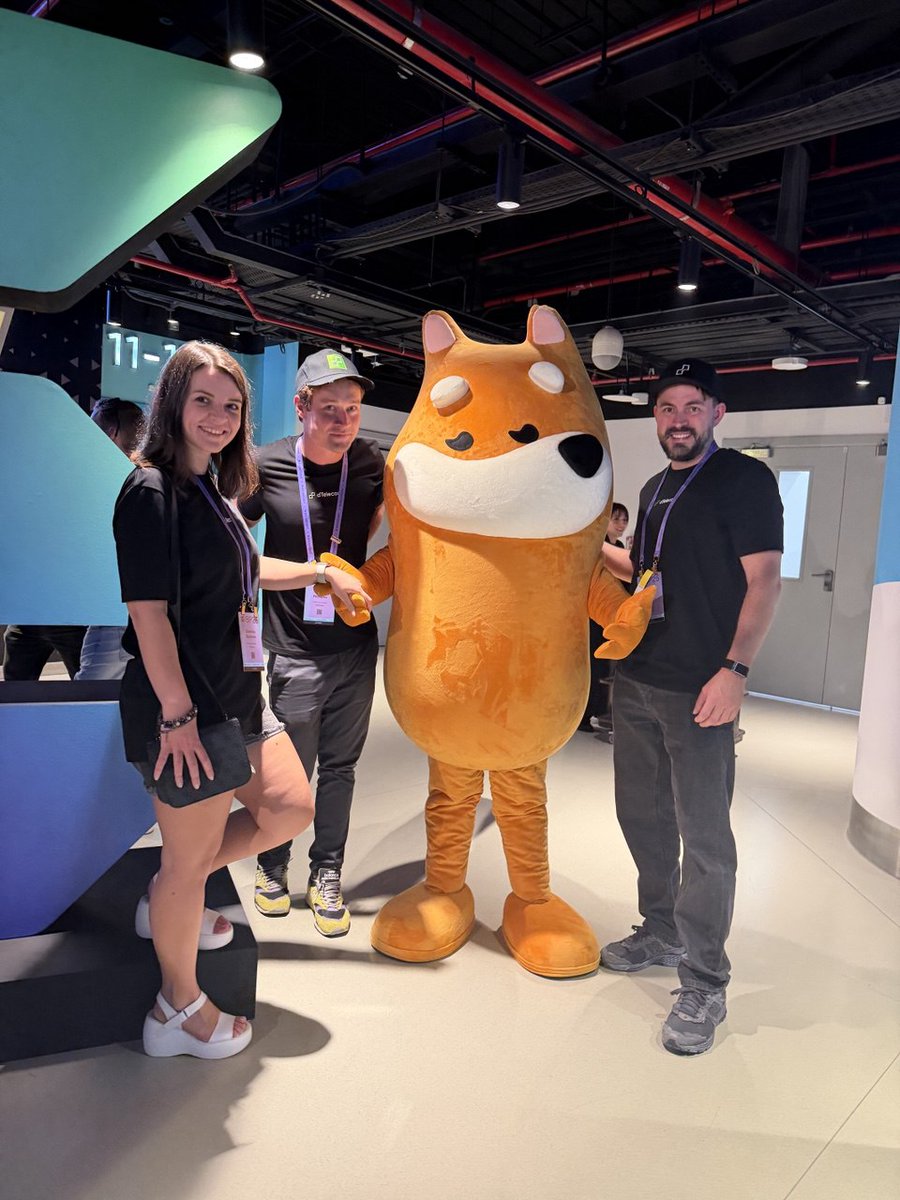 Real-time is finally getting the infra it deserves.

@dTelecom is live at Breakpoint <a href="/SolanaConf/">Solana Breakpoint 🇦🇪 Abu Dhabi Dec 11-13</a> 🇦🇪

If you’re building anything that needs verifiable routing, sub-200ms latency, or AI-native comms → come find us.