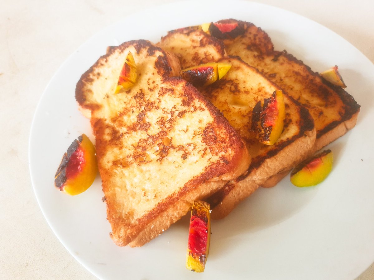 flowryian's tweet image. Started the day off right... Now lunch...