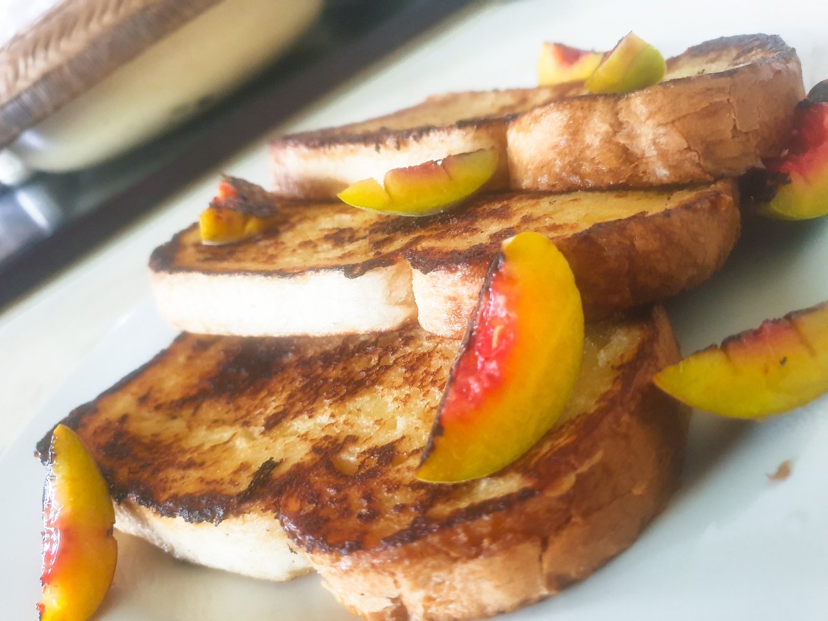 flowryian's tweet image. Started the day off right... Now lunch...