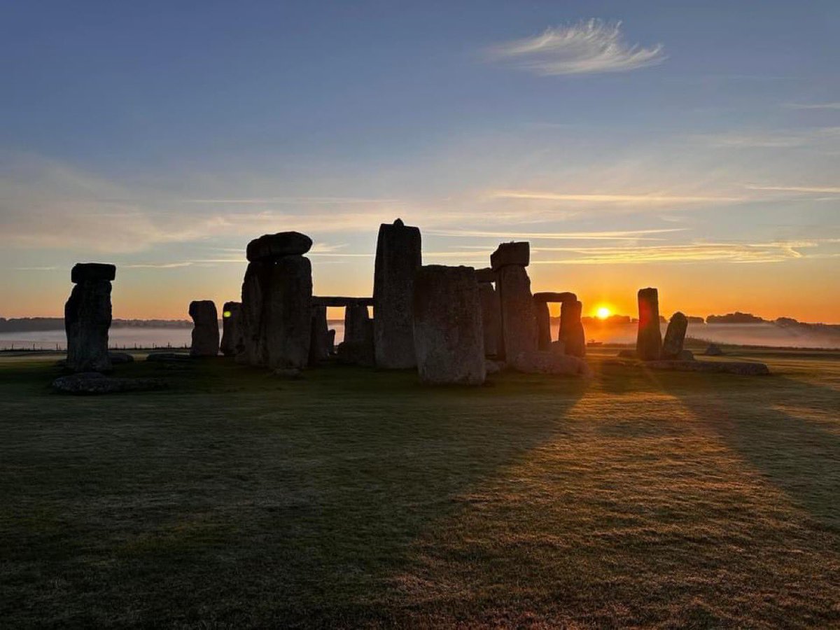 Stonehenge Travel Company. #SightseeingTours tweet media