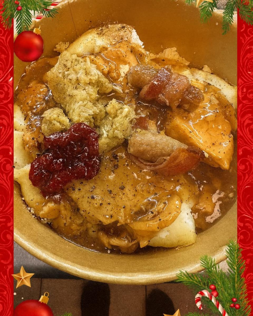 December done right 🥔✨ 

 Jacket potato loaded with Turkey, Pigs in Blankets, Stuffing, Gravy &amp; Cranberry - basically a Christmas dinner in a spud 😋🎄🍴 order now from #SarnieStation Only at Shrewsbury Eats!  #ShrewsburyEats #DecemberEats #SpudtacularBites