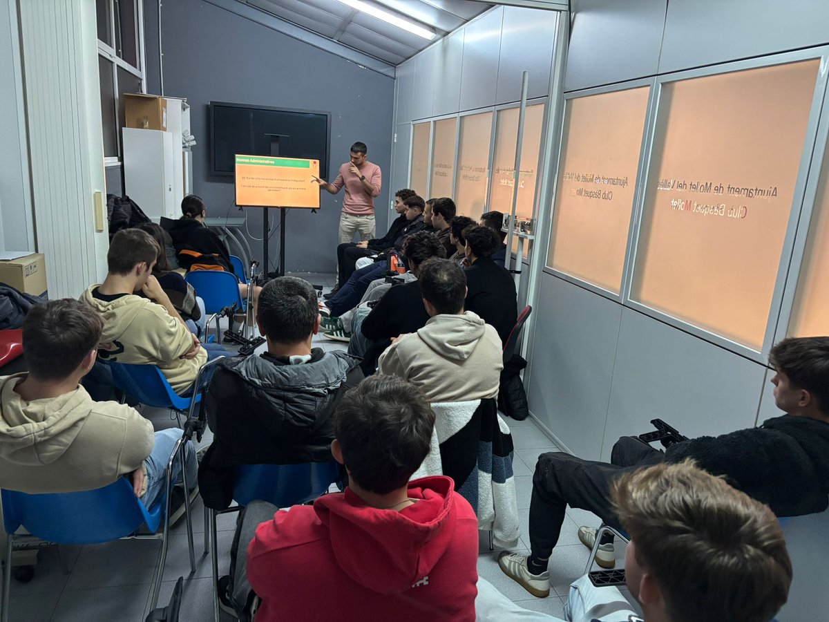 FCBQarbitres tweet media