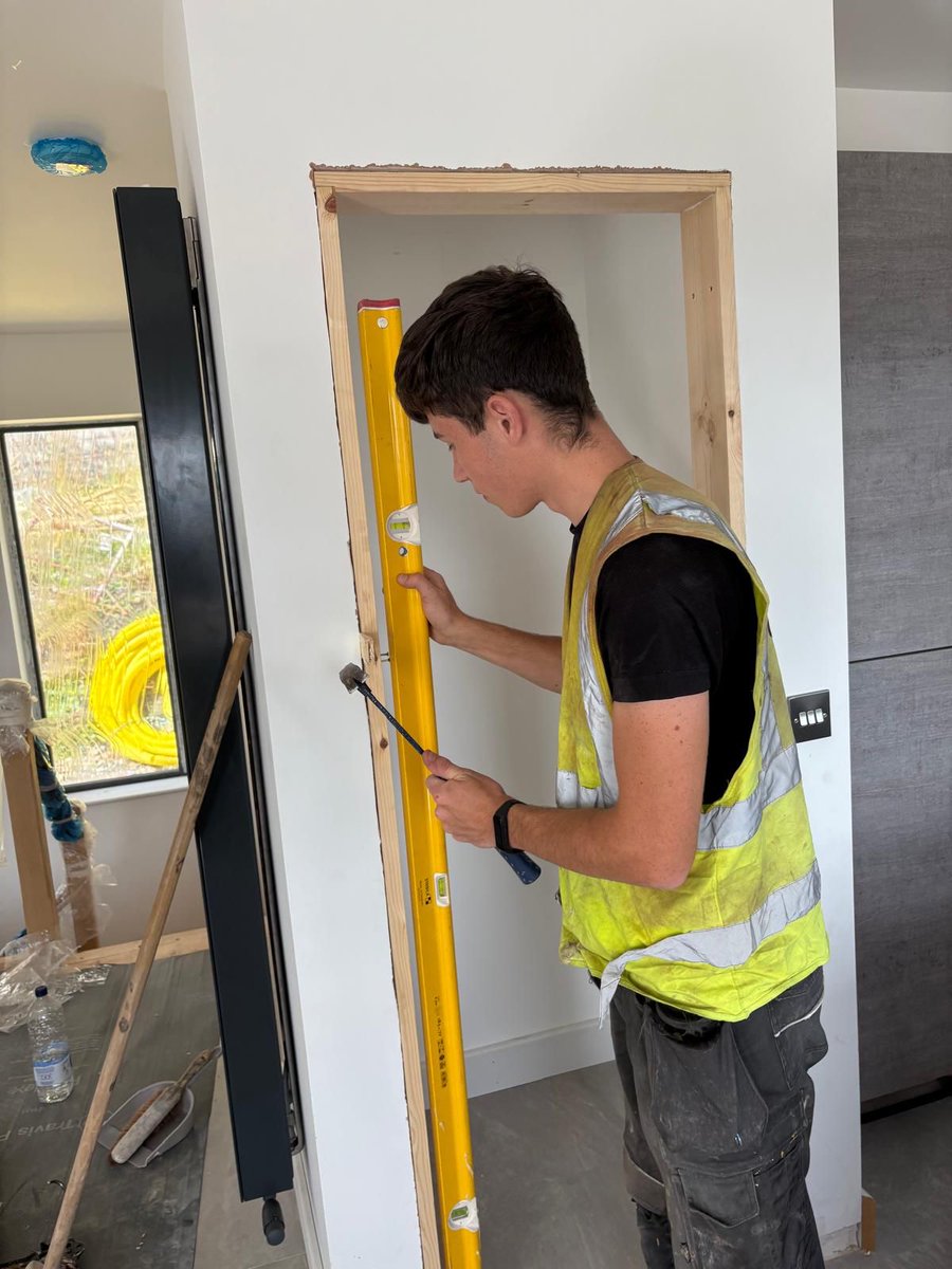 CyfleBuildingSkills tweet media