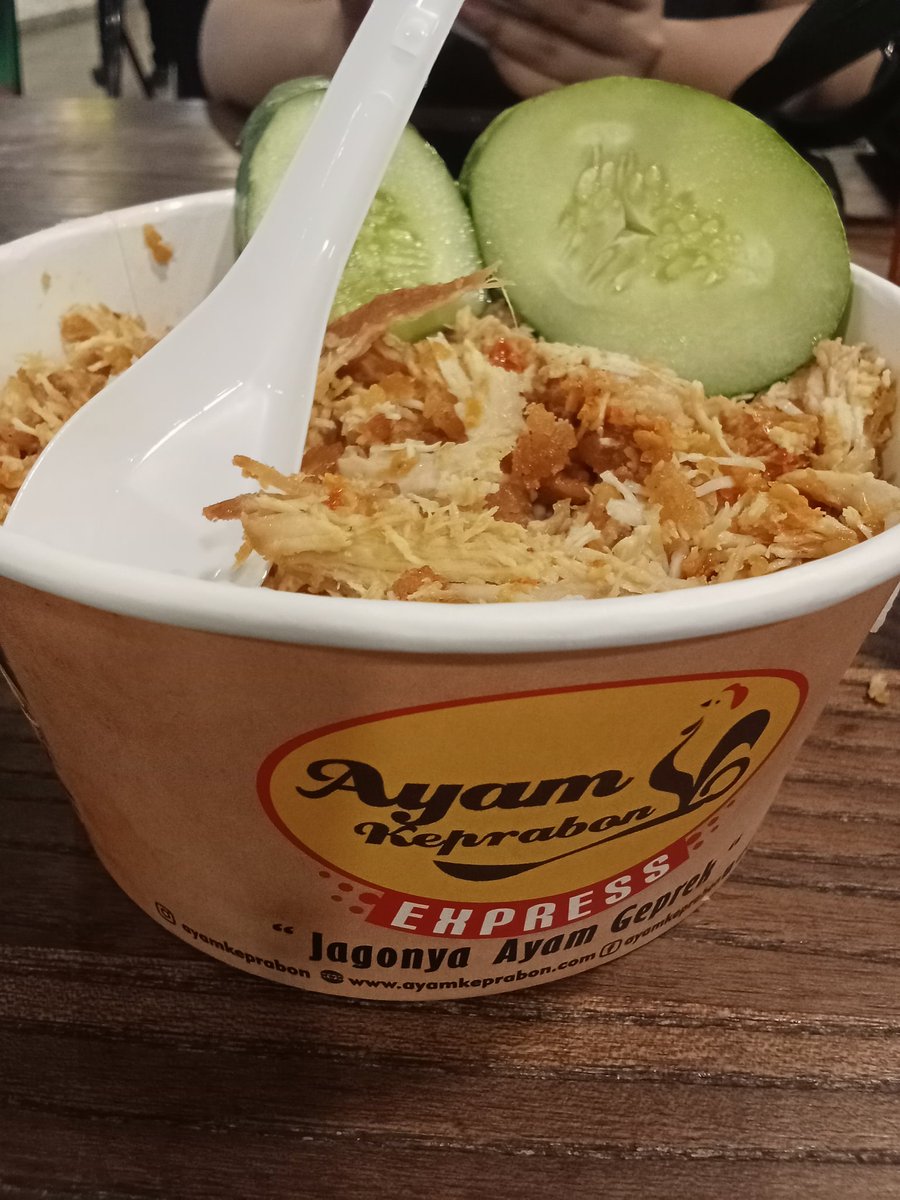 Feorlessss's tweet photo. @txtdrkuliner AYAMM KEPRABONNNN🤍🤍🤍🤍🤍🤍 https://t.co/Vu63RhHjoO