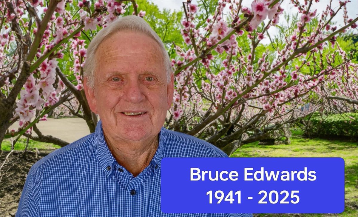 john_edwards's tweet photo. My beloved dad https://t.co/9X7F3fWBhI